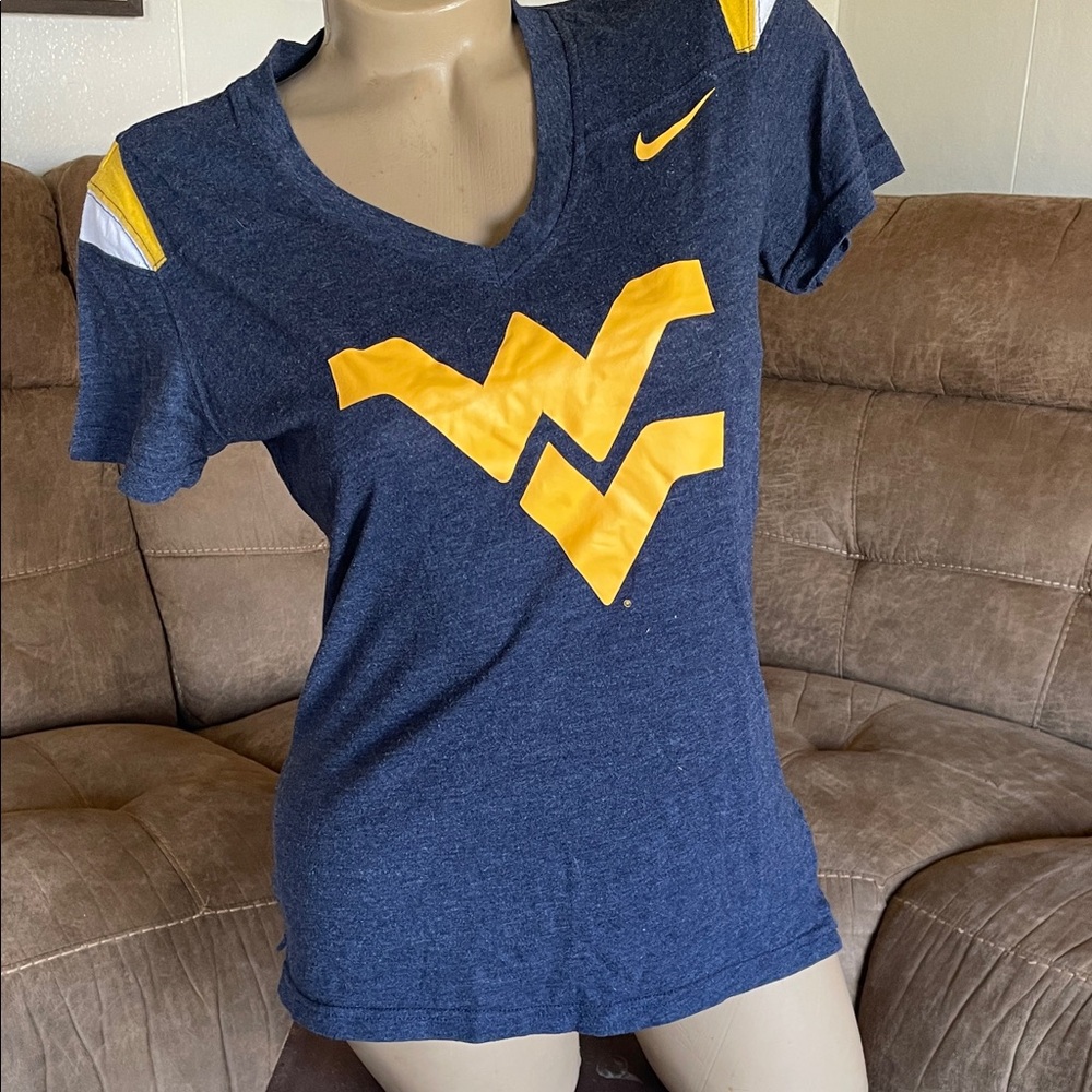 💛 Nike WVU T-Shirt | Size M Game Day Essentia